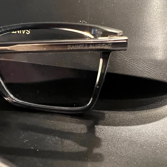 Saint Laurent frames - Picture 7 of 9